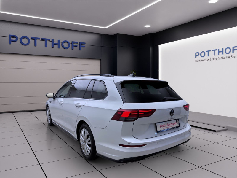 Bild 1: Volkswagen Golf Variant 1.5 eTSI DSG R-LINE KAMERA NAVI ACC SITZHZG