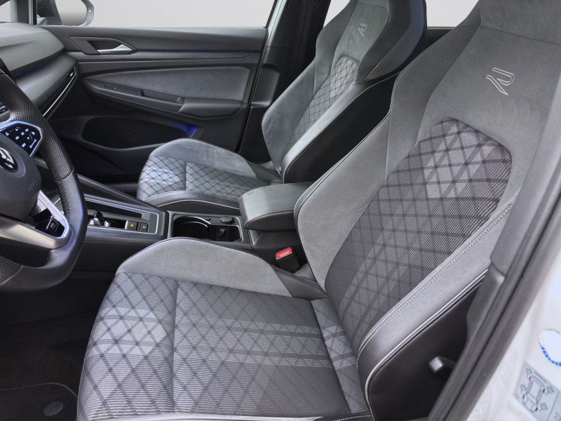 Bild 7: Volkswagen Golf Variant 1.5 eTSI DSG R-LINE KAMERA NAVI ACC SITZHZG