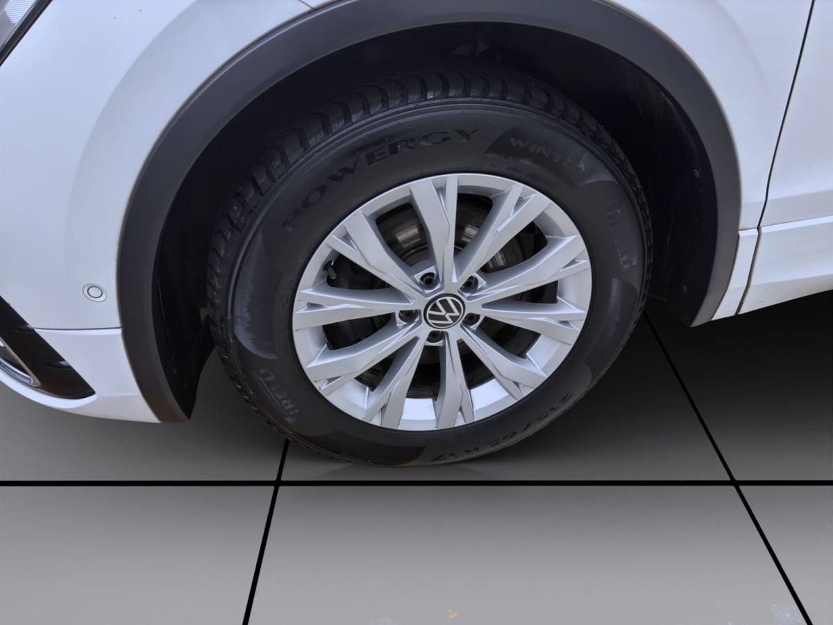 Thumb 7: Volkswagen Tiguan 2.0 TDI DSG R-LINE AHK KAMERA NAVI PDC