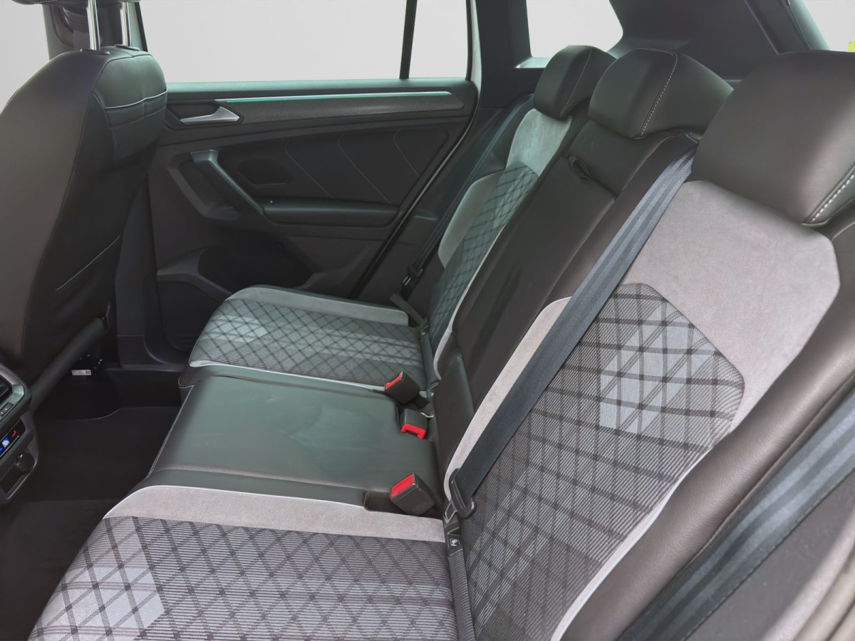 Thumb 14: Volkswagen Tiguan 2.0 TDI DSG R-LINE AHK KAMERA NAVI PDC