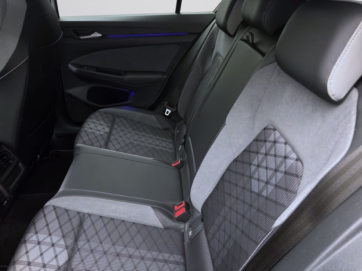 Thumb 14: Volkswagen Golf 2.0 TDI DSG R-LINE AHK NAVI KAMERA SITZHZG