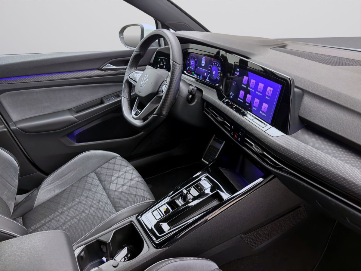 Thumb 16: Volkswagen Golf 2.0 TDI DSG R-LINE AHK NAVI KAMERA SITZHZG