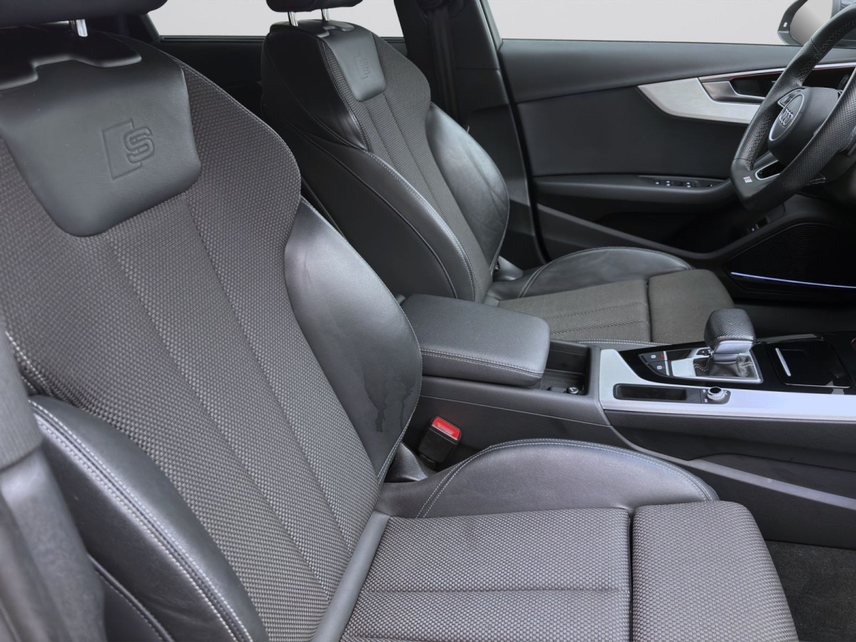 Thumb 15: Audi A4 Avant 35 TDI S LINE STDHZG PANO MATRIX NAVI