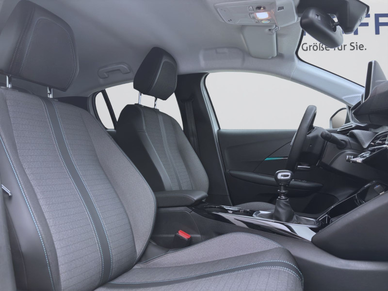 Bild 15: Peugeot 208 1.2 PureTech ALLURE PACK KAMERA PDC KLIMA SITZHZG DAB+