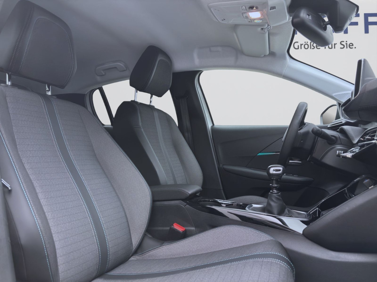 Thumb 15: Peugeot 208 1.2 PureTech ALLURE PACK KAMERA PDC KLIMA SITZHZG DAB+