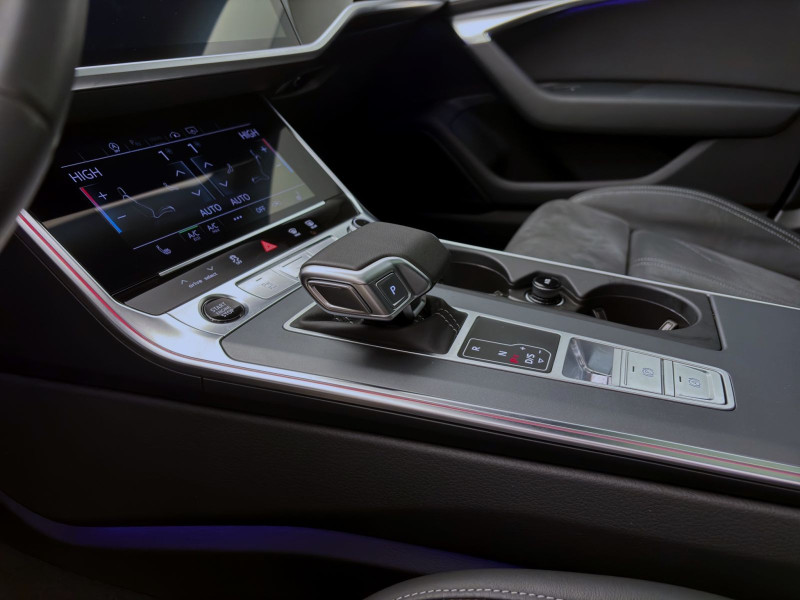 Bild 13: Audi A6 Avant 45 TDI Q S LINE PANO AHK MATRIX NAVI