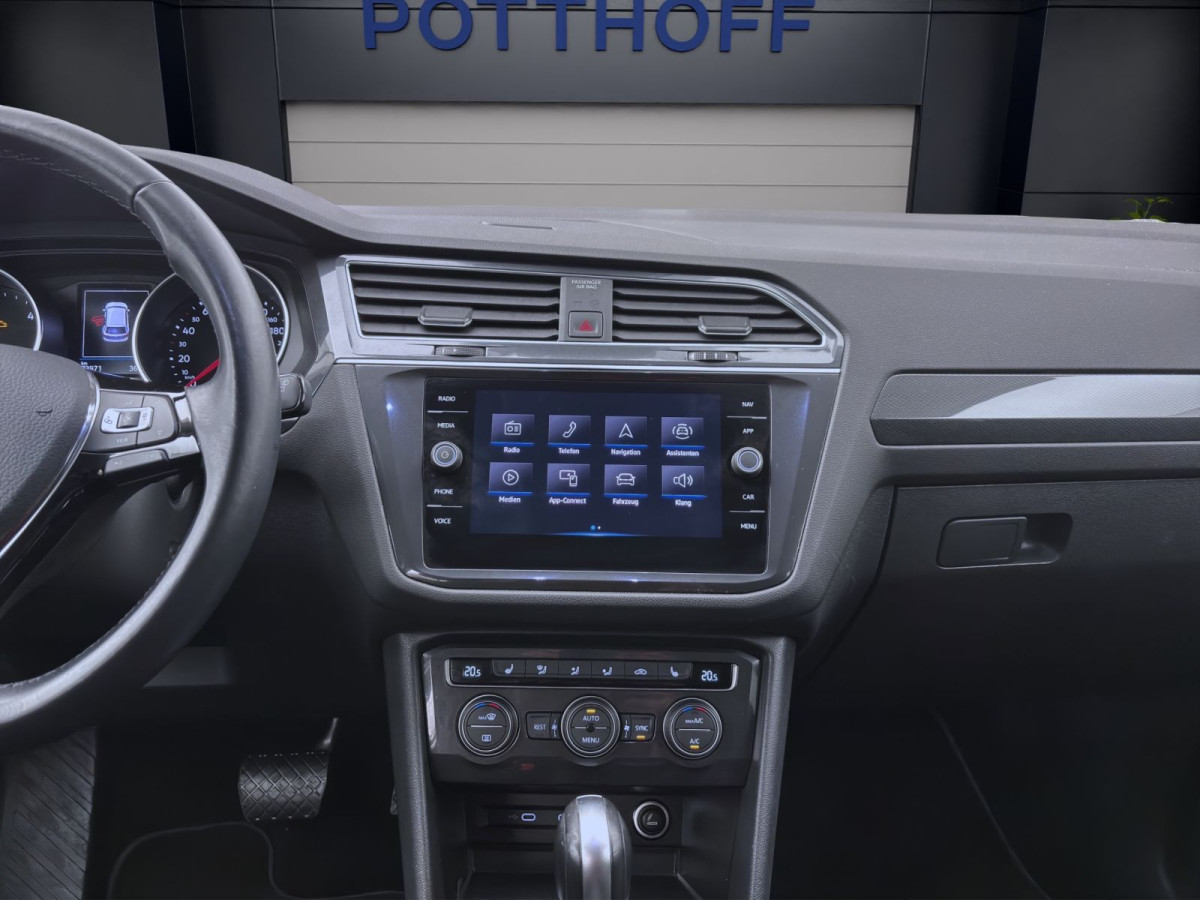 Thumb 13: Volkswagen Tiguan Allspace 2.0 TDI DSG 4M HIGHLINE AHK NAVI ACC KAMERA