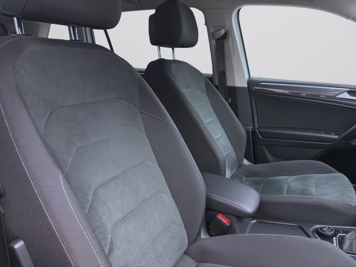 Thumb 15: Volkswagen Tiguan Allspace 2.0 TDI DSG 4M HIGHLINE AHK NAVI ACC KAMERA