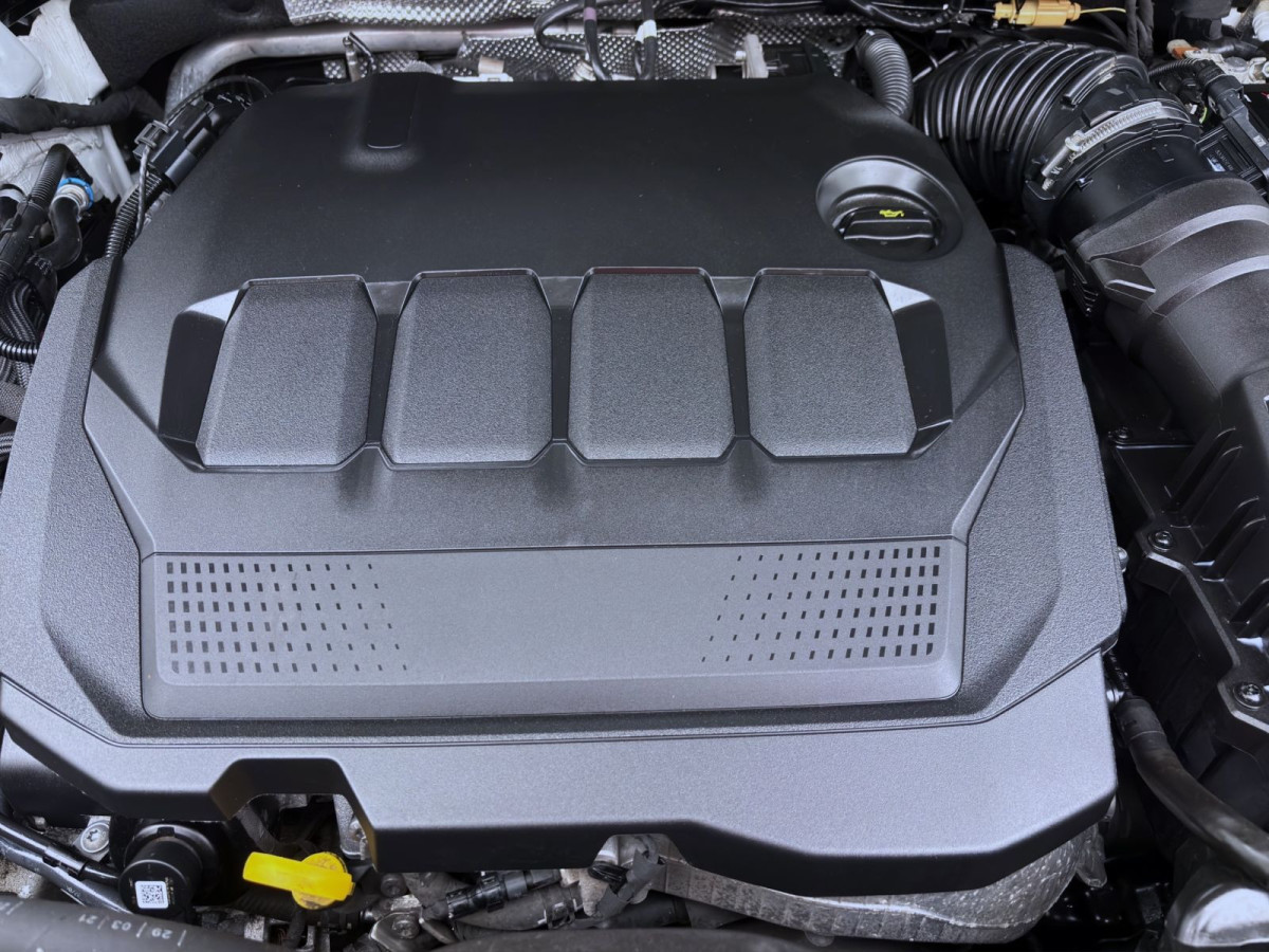 Thumb 16: Volkswagen Tiguan Allspace 2.0 TDI DSG 4M HIGHLINE AHK NAVI ACC KAMERA