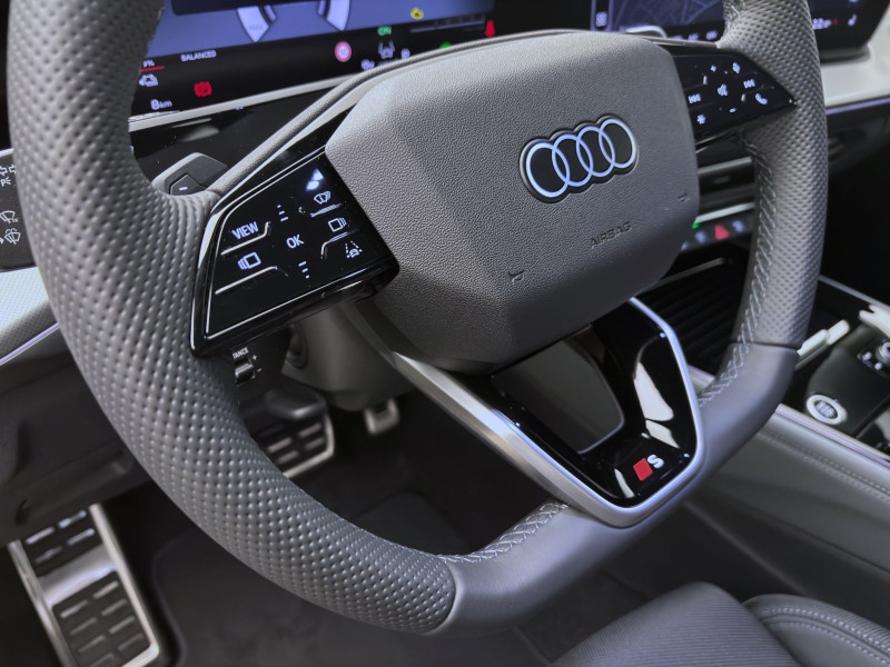 Bild 11: Audi Q3 SUV e-hybrid S LINE AHK HUD SONOS WR18