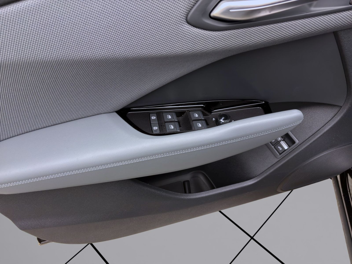 Thumb 9: Audi Q3 SUV e-hybrid S LINE AHK HUD SONOS WR18