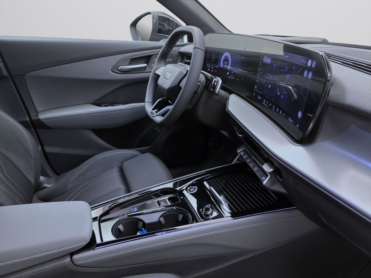 Thumb 16: Audi Q3 SUV e-hybrid S LINE AHK HUD SONOS WR18