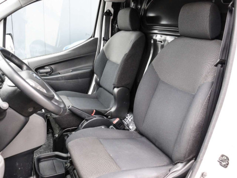 Ansicht 7 - Gebrauchtwagen Fahrzeug, Modell Evalia der Marke Nissan von Verkäufer Moll Automobile GmbH & Co KG