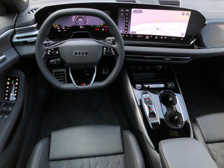 Fahrzeugbild eines Audi A5 Avant in grau.