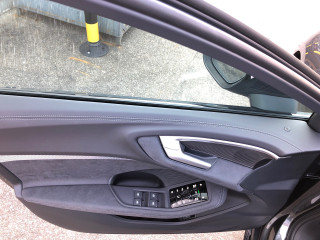 Fahrzeugbild eines Audi A5 Avant in grau.