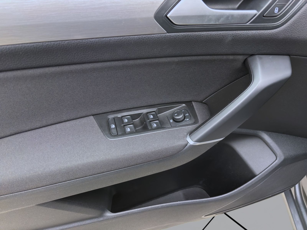 Thumb 9: Volkswagen Touran 1.5 TSI COMFORTLINE KAMERA SITZHZG PDC KLIMA