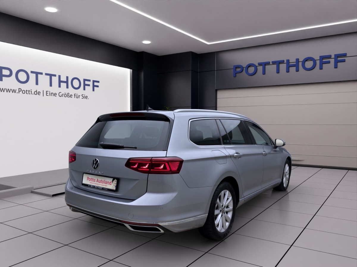 Thumb 4: Volkswagen Passat Variant 2.0 TDI DSG ELEGANCE AHK KAMERA NAVI IQ.LIGHT