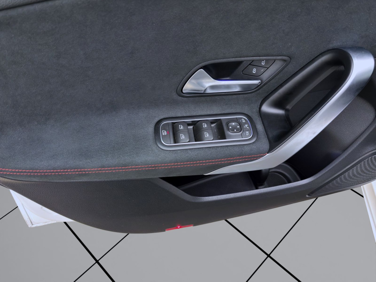 Thumb 9: Mercedes-Benz A 250 AMG LINE KAMERA NAVI SITZHZG KLIMA