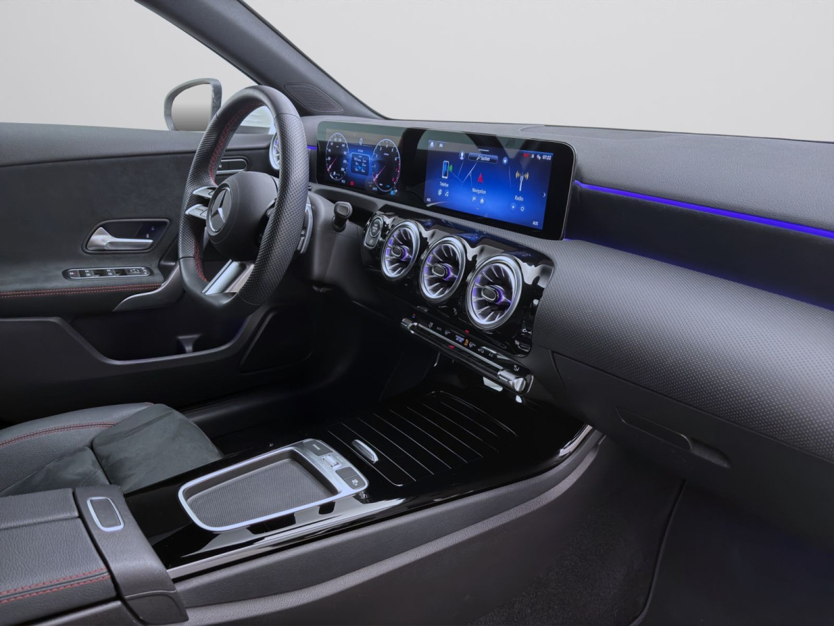 Thumb 16: Mercedes-Benz A 250 AMG LINE KAMERA NAVI SITZHZG KLIMA