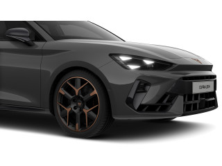 Fahrzeugbild eines Cupra Leon in grau.