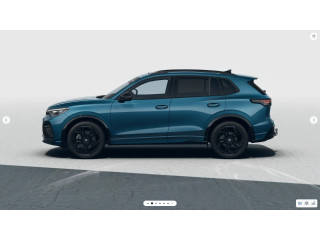 Fahrzeugbild eines Volkswagen Tiguan in blau.