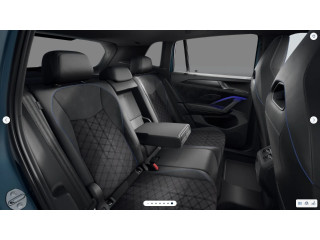 Fahrzeugbild eines Volkswagen Tiguan in blau.