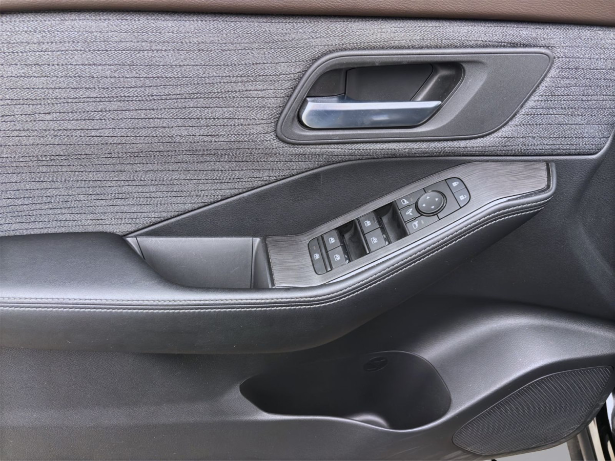 Thumb 9: Nissan X-Trail 1.5 VC-T e-Power e-4orce N-CONNECTA NAVI KAMERA PDC