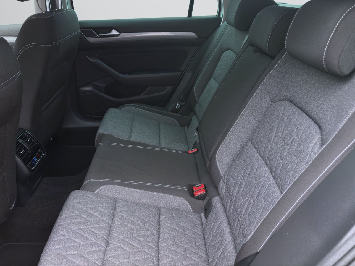 Thumb 14: Volkswagen Passat Variant 2.0 TDI DSG BUSINESS NAVI KAMERA PDC LED