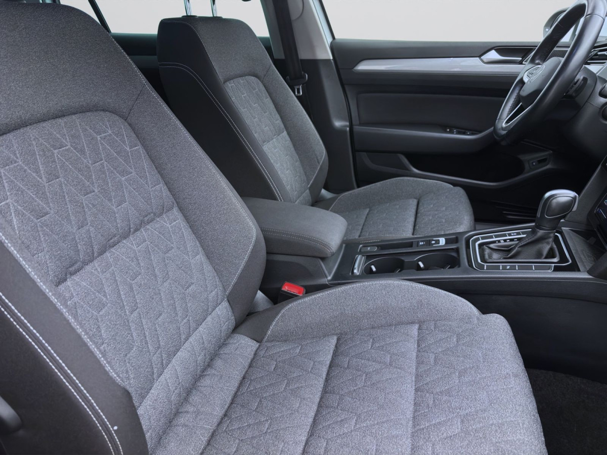 Thumb 15: Volkswagen Passat Variant 2.0 TDI DSG BUSINESS NAVI KAMERA PDC LED