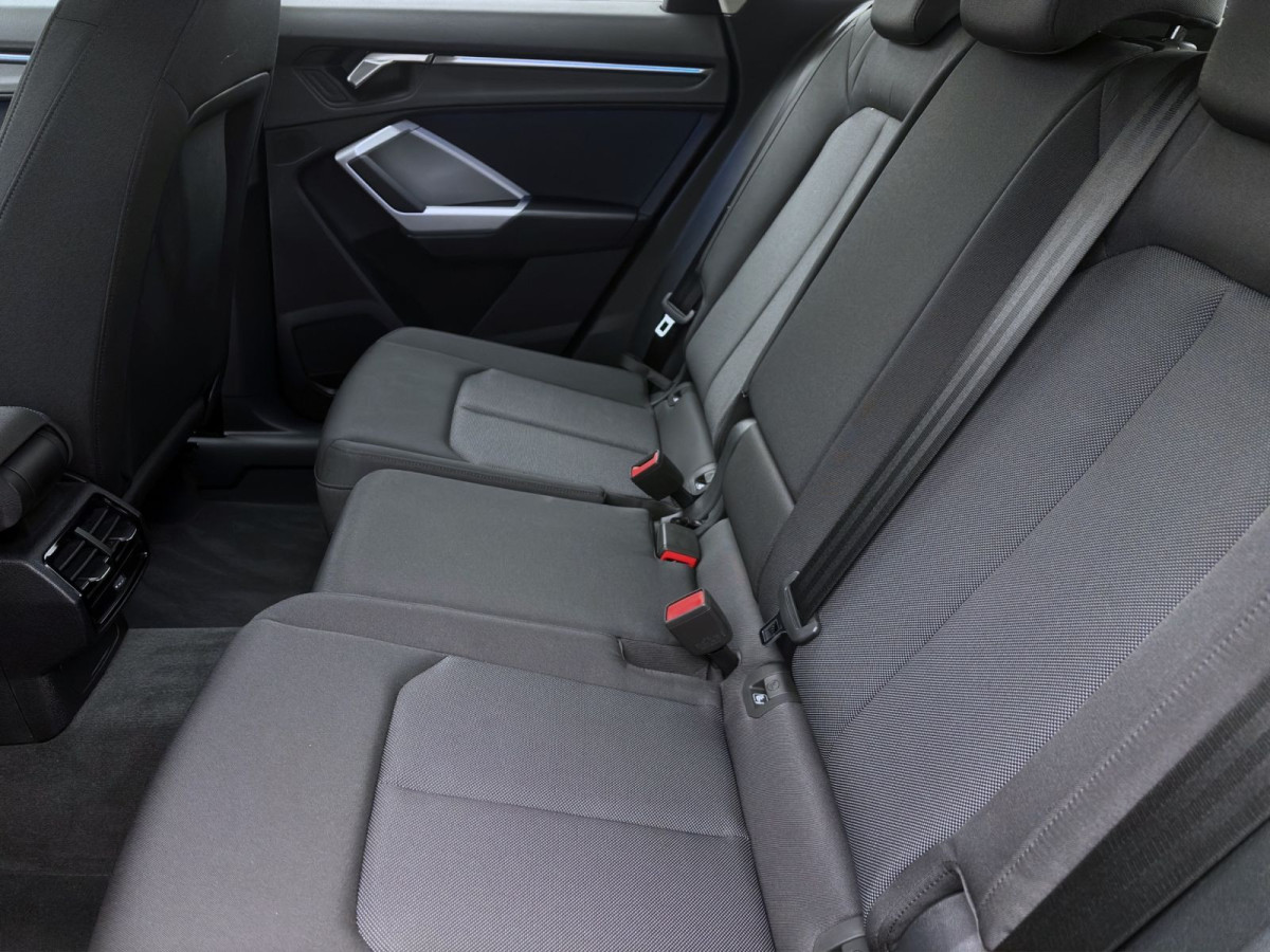 Thumb 14: Audi Q3 35 TFSI S LINE NAVI+ MATRIX KAMERA SITZHZG