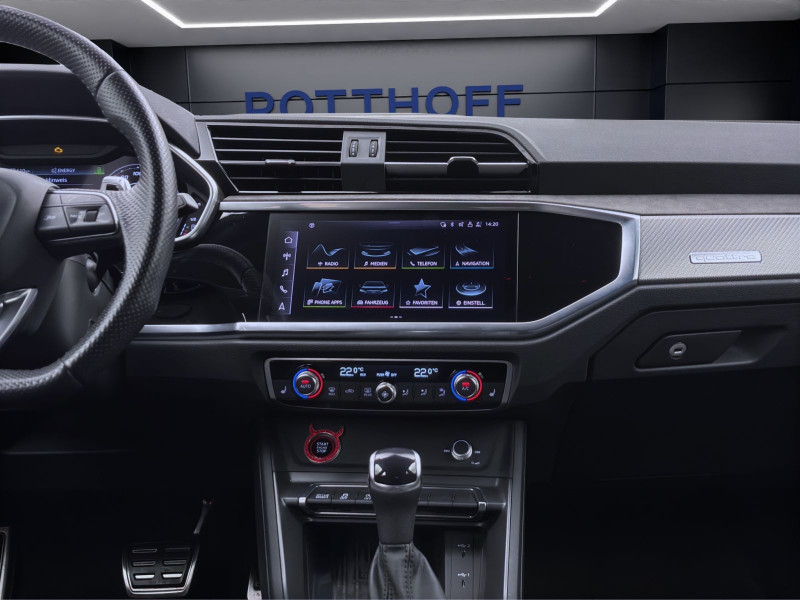 Bild 13: Audi RSQ3 Q PANO MATRIX SITZHZG VIRTUAL