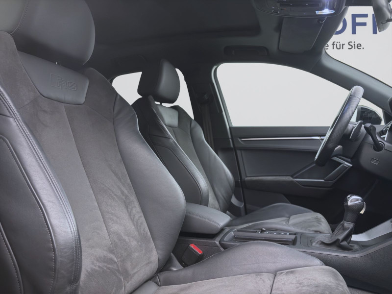 Bild 15: Audi RSQ3 Q PANO MATRIX SITZHZG VIRTUAL
