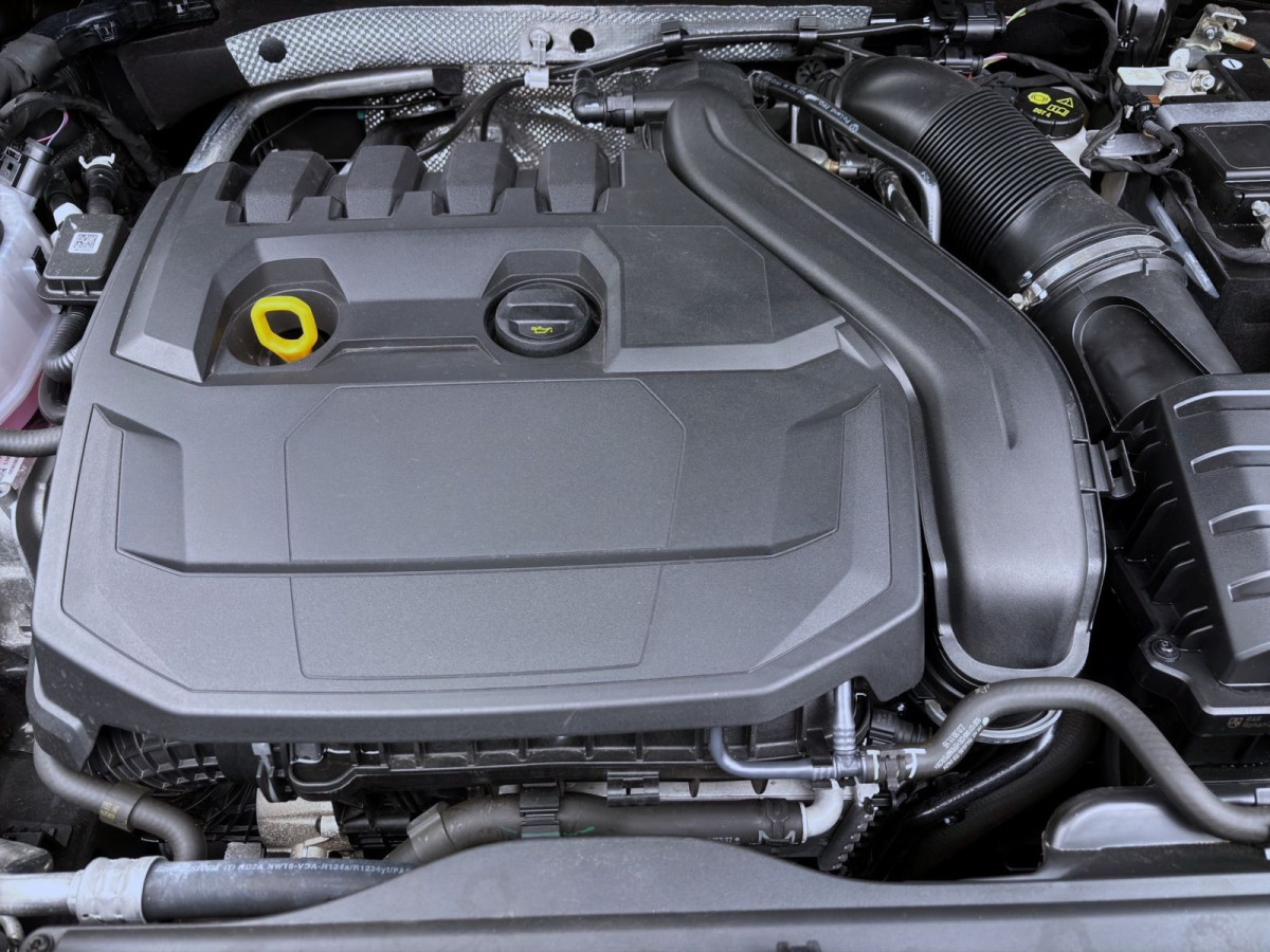 Thumb 17: Cupra Formentor 1.5 TSI DSG NAVI LED SITZHZG BEATS