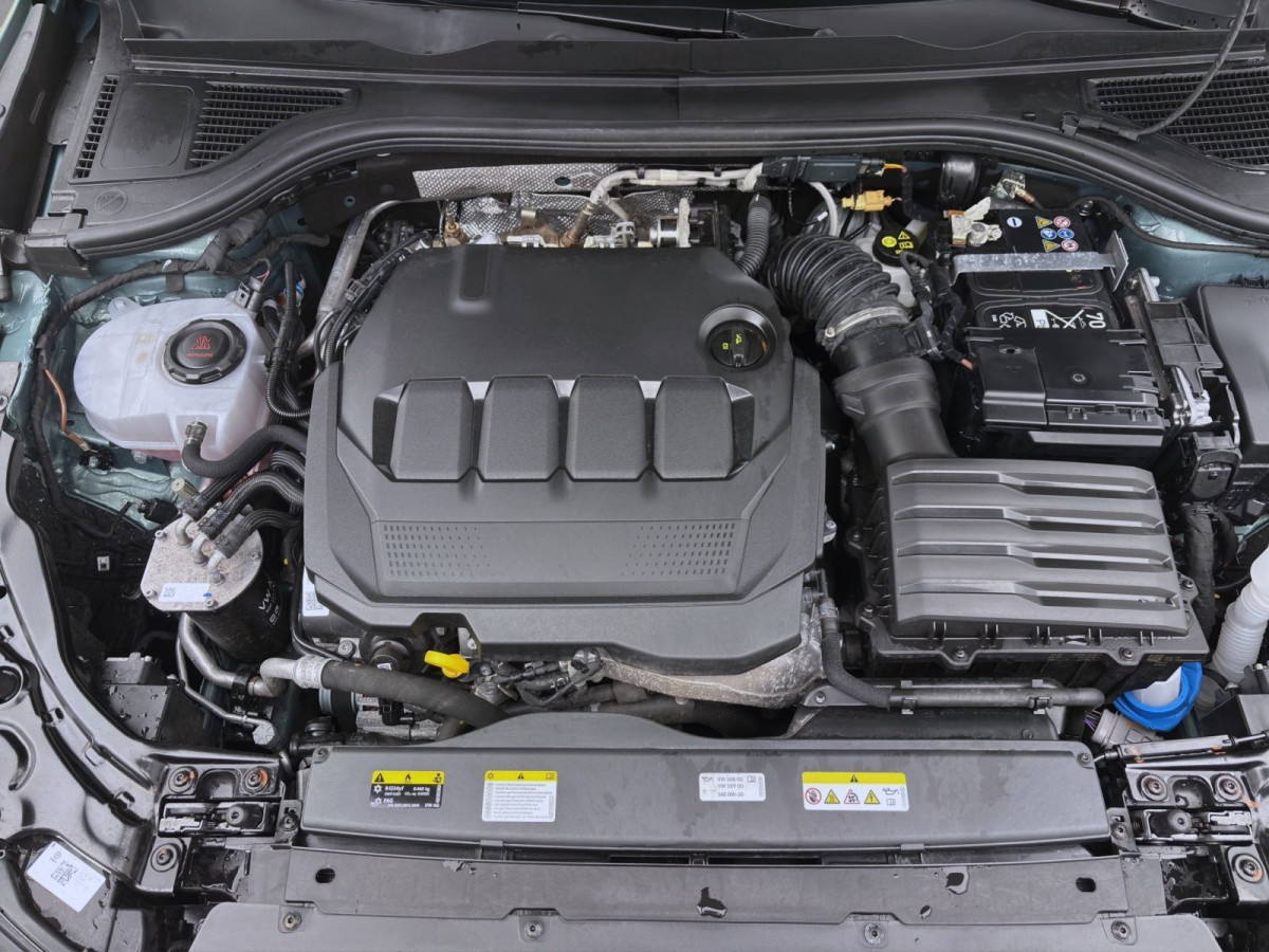 Thumb 16: Volkswagen Passat Variant 2.0 TDI DSG BUSINESS AHK NAVI KAMERA ACC