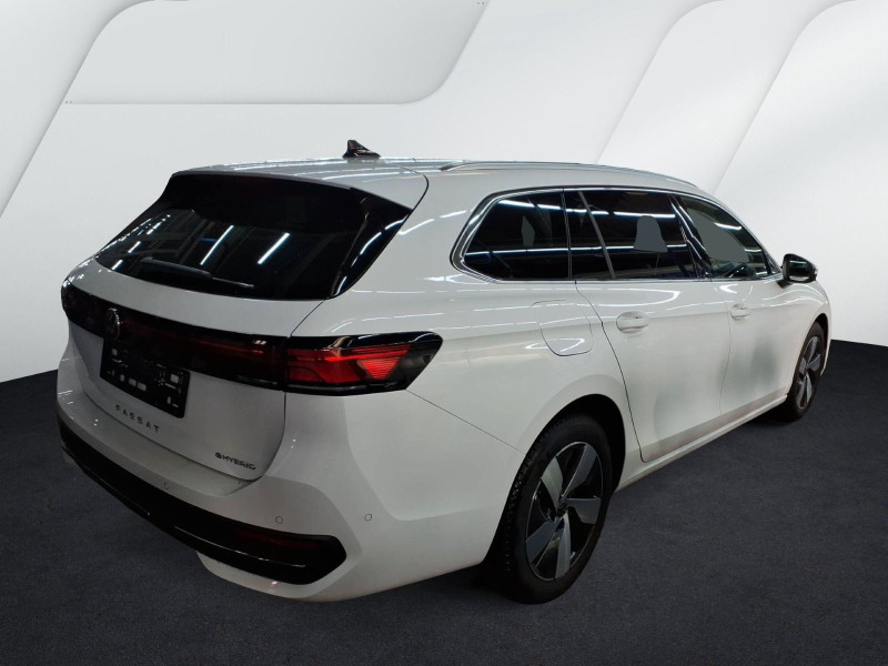 Bild 1: Volkswagen Passat Variant 1.5 TSI eHybrid DSG BUSINESS AHK KAMERA NAVI PDC