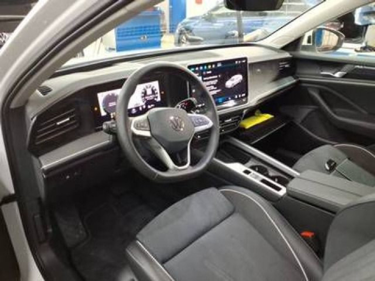 Thumb 2: Volkswagen Passat Variant 1.5 TSI eHybrid DSG BUSINESS AHK KAMERA NAVI PDC