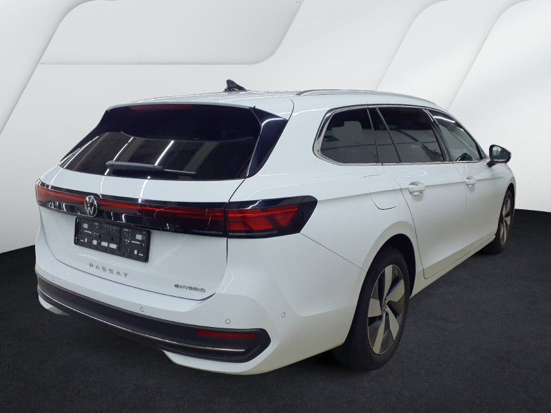 Bild 1: Volkswagen Passat Variant 1.5 TSI eHybrid DSG BUSINESS AHK NAVI KAMERA HuD