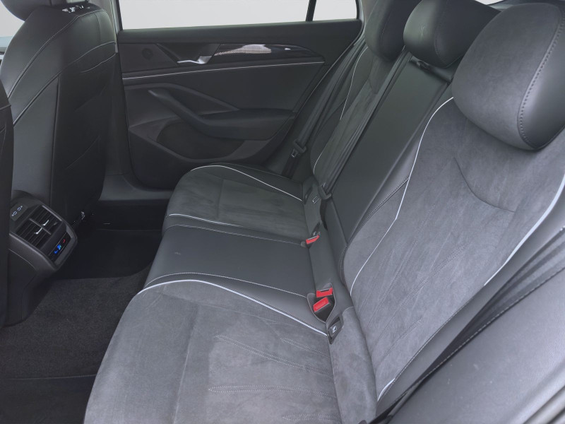 Bild 14: Volkswagen Passat Variant 1.5 TSI eHybrid DSG BUSINESS AHK NAVI KAMERA HuD