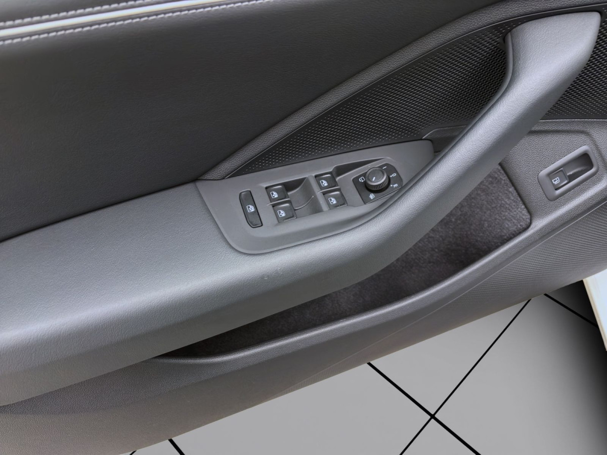 Thumb 9: Volkswagen Passat Variant 1.5 TSI eHybrid DSG BUSINESS AHK NAVI KAMERA HuD