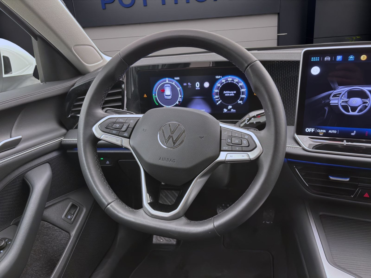Thumb 10: Volkswagen Passat Variant 1.5 TSI eHybrid DSG BUSINESS AHK NAVI KAMERA HuD