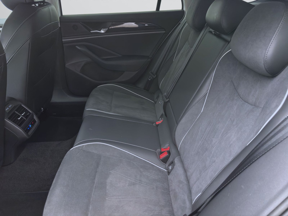 Thumb 14: Volkswagen Passat Variant 1.5 TSI eHybrid DSG BUSINESS AHK NAVI KAMERA HuD