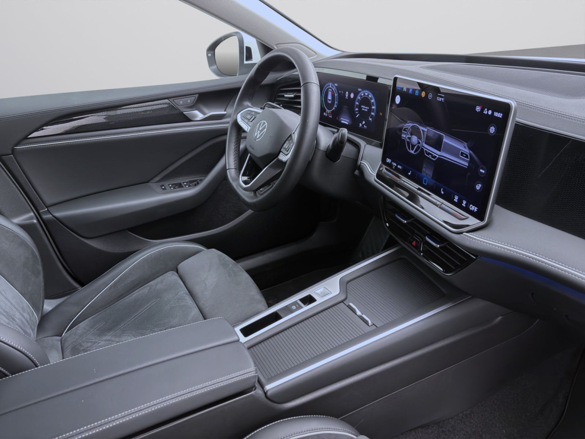 Thumb 16: Volkswagen Passat Variant 1.5 TSI eHybrid DSG BUSINESS AHK NAVI KAMERA HuD