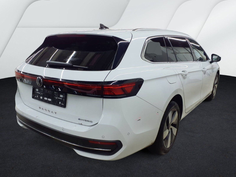 Bild 1: Volkswagen Passat Variant 1.5 TSI eHybrid DSG BUSINESS AHK NAVI KAMERA HuD