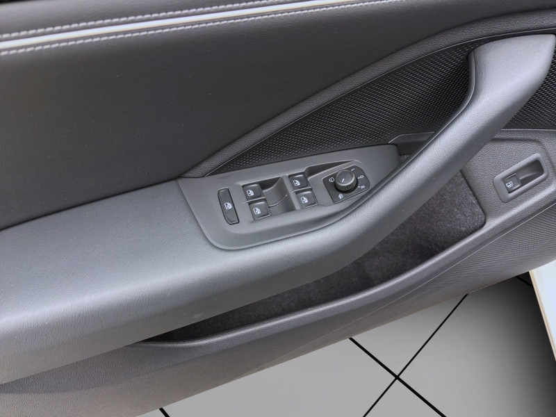 Bild 9: Volkswagen Passat Variant 1.5 TSI eHybrid DSG BUSINESS AHK KAMERA NAVI PDC