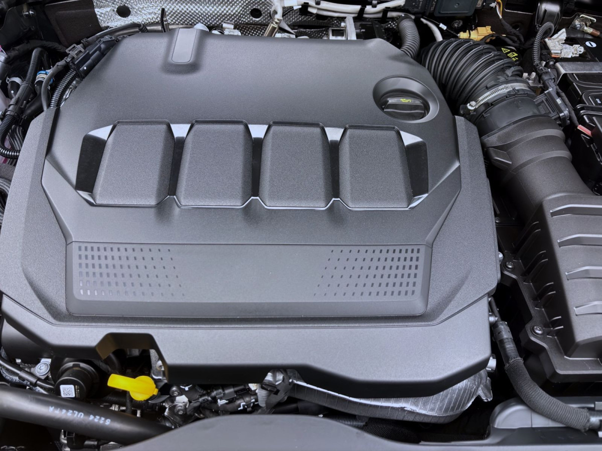 Thumb 17: Volkswagen Golf Variant 2.0 TDI DSG LIFE NAVI KAMERA KLIMA SHZG