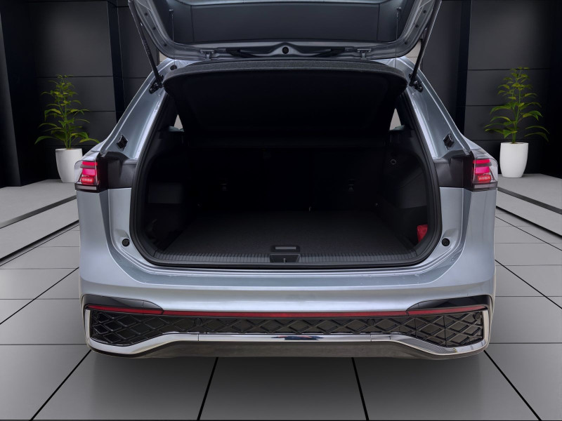 Bild 3: Volkswagen Tiguan 1.5 eTSI DSG R-LINE IQ.LIGHT NAVI KAMERA SITZHZG