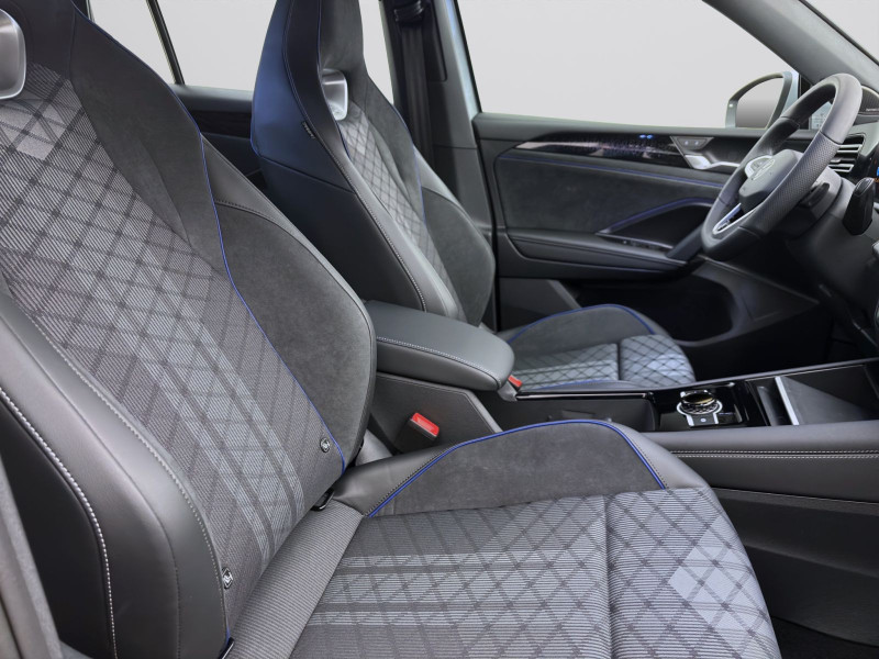 Bild 14: Volkswagen Tiguan 1.5 eTSI DSG R-LINE IQ.LIGHT NAVI KAMERA SITZHZG