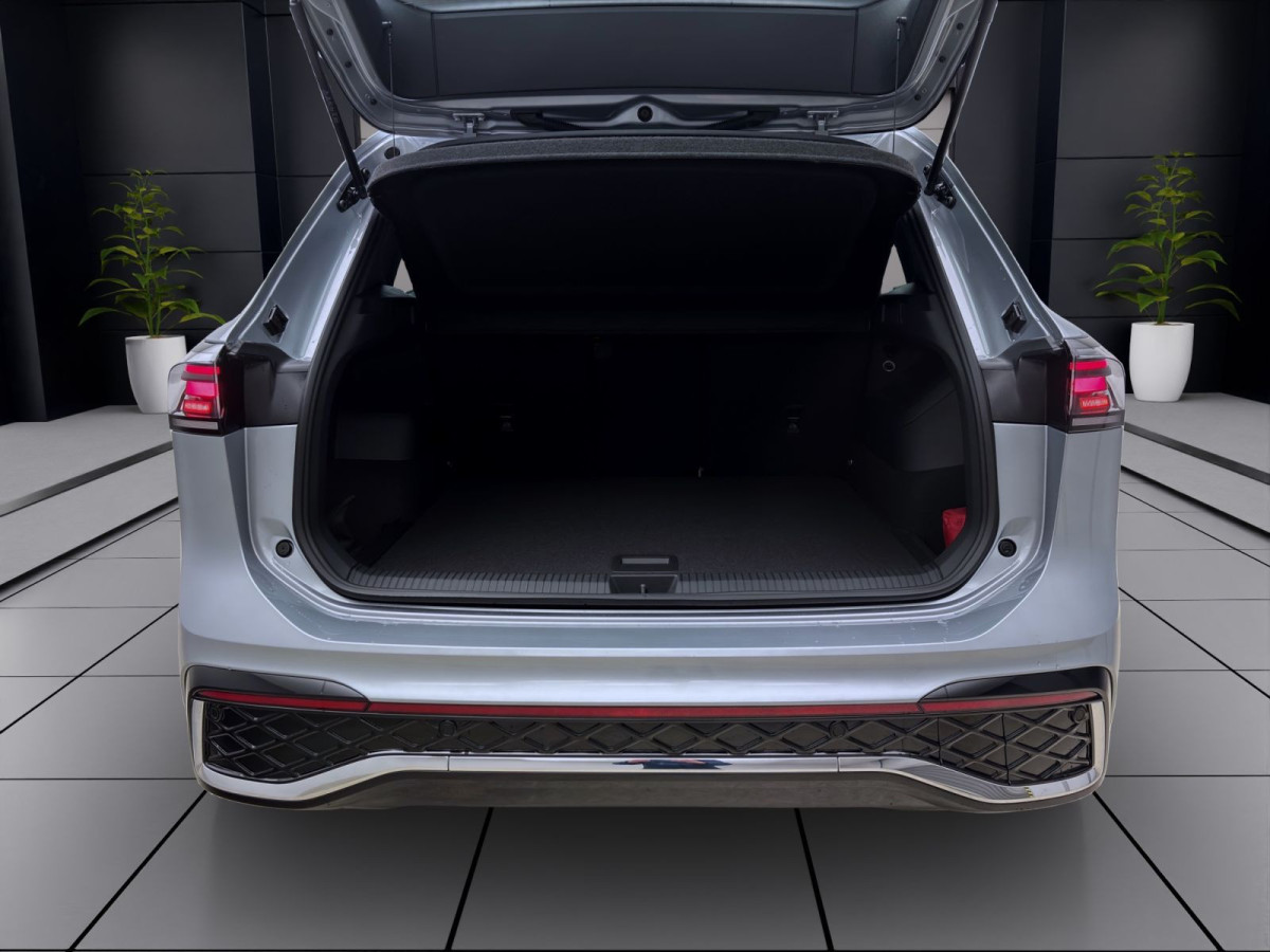 Thumb 3: Volkswagen Tiguan 1.5 eTSI DSG R-LINE IQ.LIGHT NAVI KAMERA SITZHZG