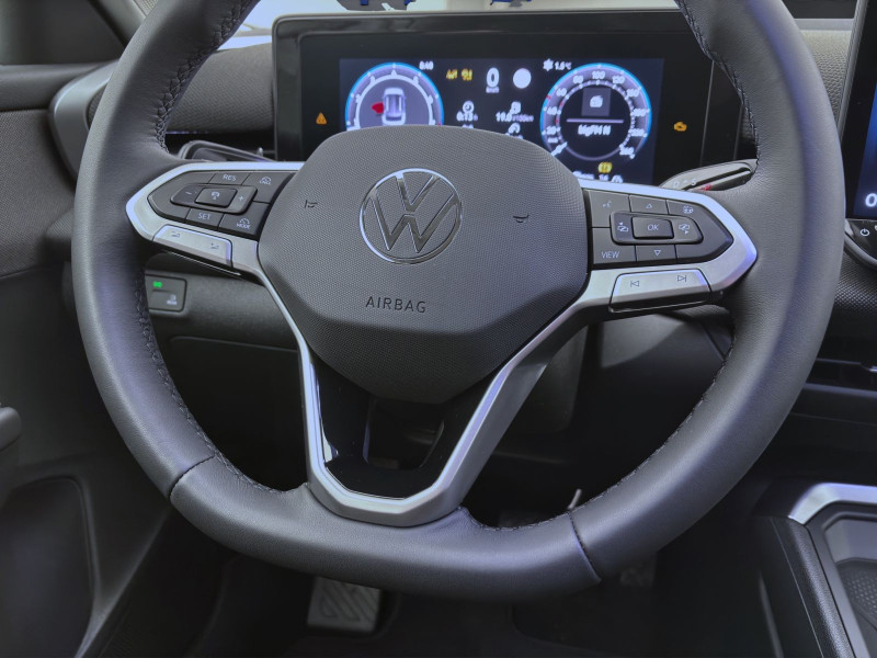 Bild 11: Volkswagen T-Roc 1.5 eTSI DSG LIFE AHK KAMERA PDC ACC