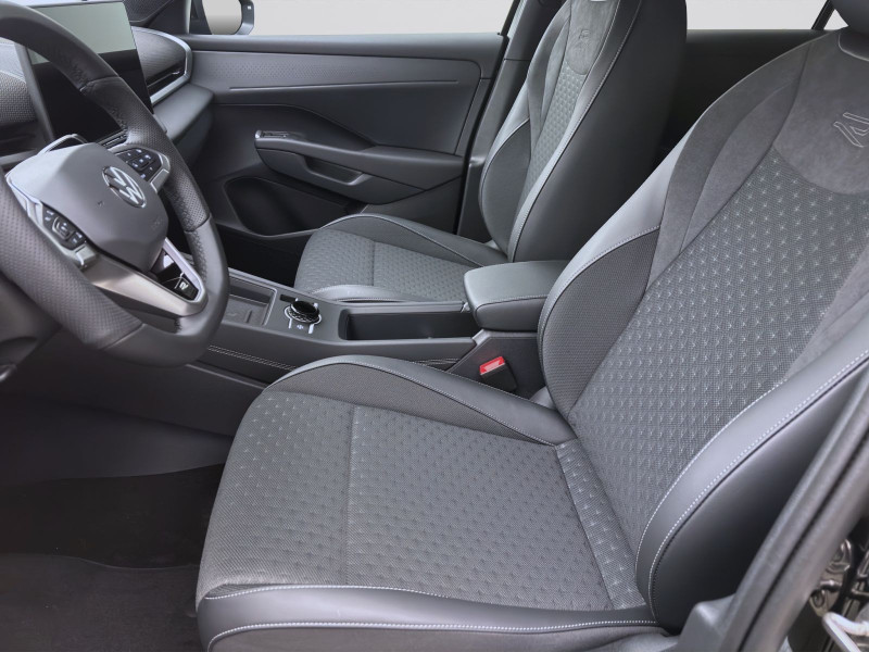 Bild 8: Volkswagen T-Roc 1.5 eTSI DSG R-LINE AHK IQ.LIGHT NAVI HuD